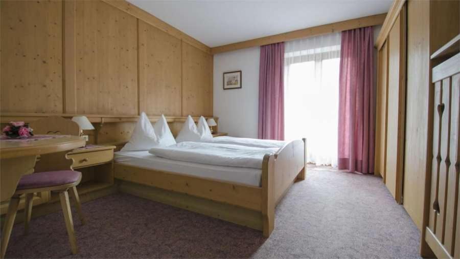 Hotel Garni Ruscel Santa Cristina Val Gardena Экстерьер фото